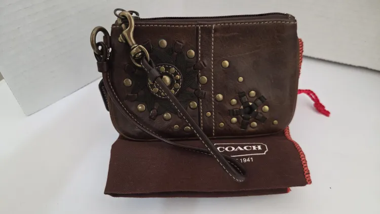 OneMall provides Mercari products: VINTAGE COACH オールドコーチ