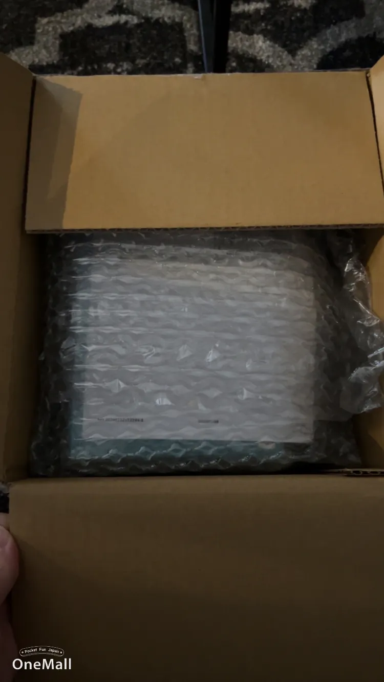 perfect condition and fast shipping !! by lili - OneMall